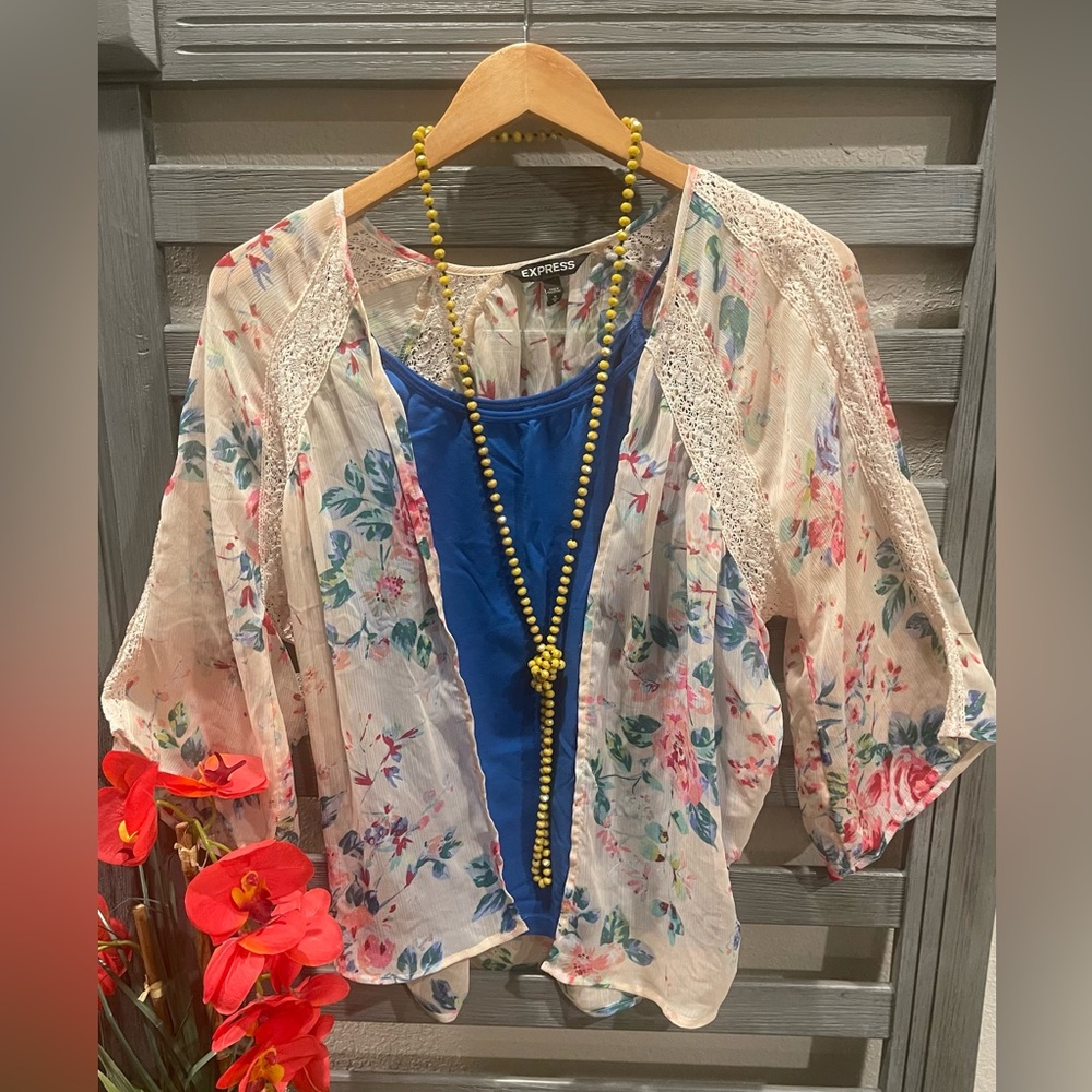 Express Kimono Floral Print  for Women size M